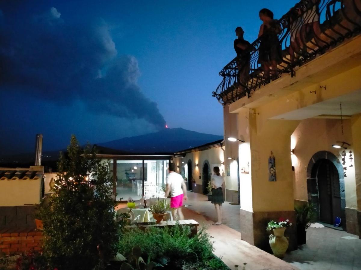 Villa Laura Apartment Giardini Naxos Εξωτερικό φωτογραφία