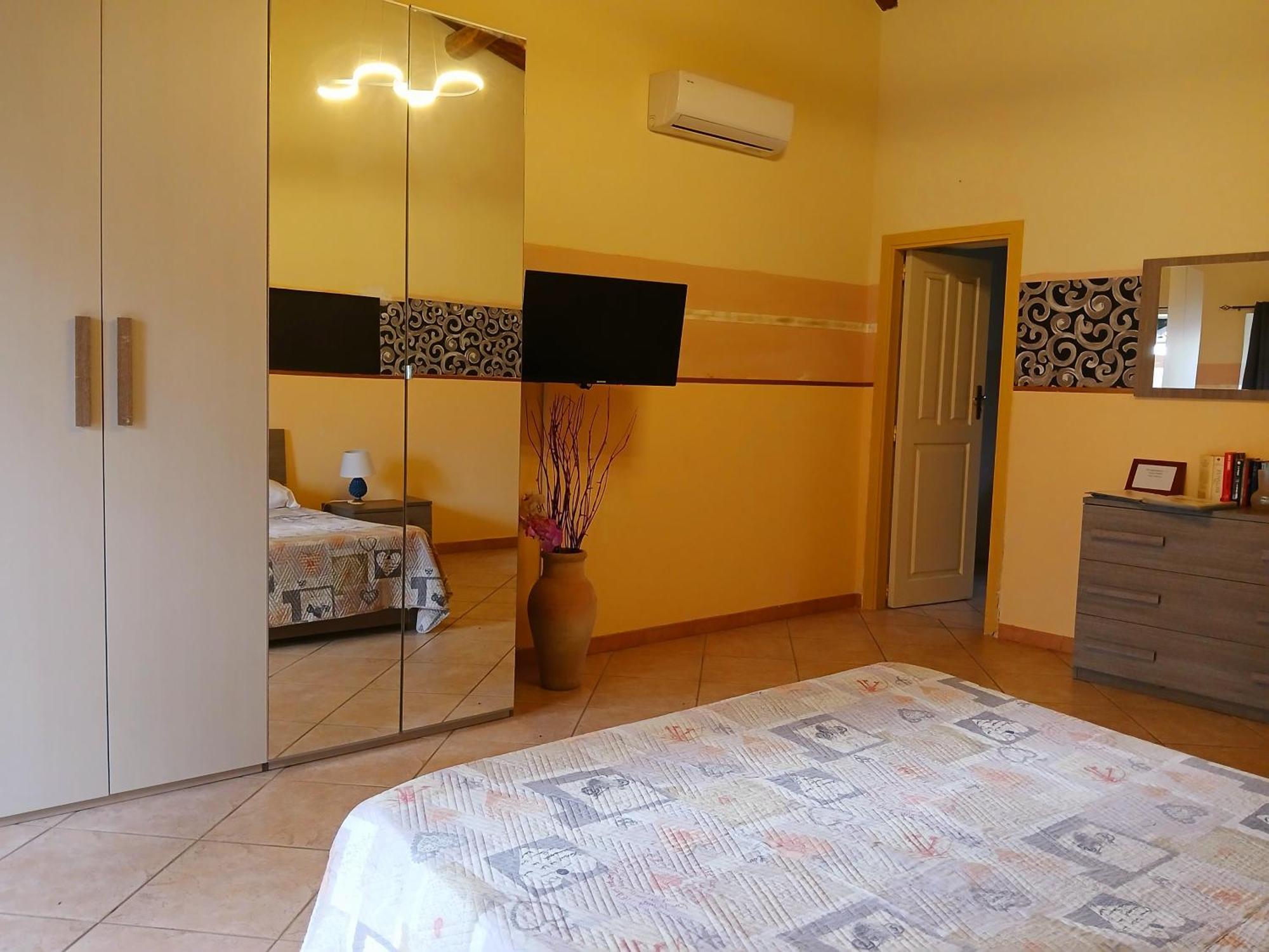 Villa Laura Apartment Giardini Naxos Εξωτερικό φωτογραφία